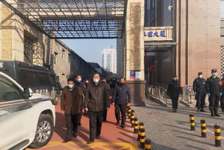 西安市保安協(xié)會(huì)會(huì)長孟宗林等一行領(lǐng)導(dǎo)來【朱雀云天】