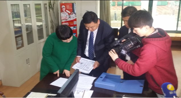 西安市房地局領(lǐng)導(dǎo)蒞臨【萬(wàn)景花園】項(xiàng)目 進(jìn)行物業(yè)專項(xiàng)檢查