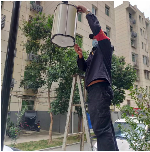 無私奉獻的物業(yè)人